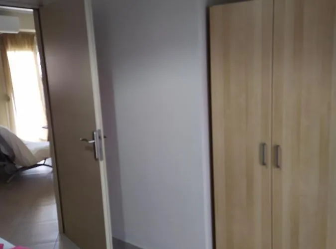 Tzikas Apartment *