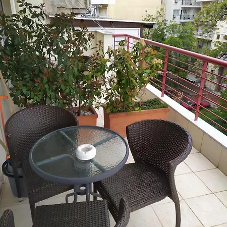 Apartment Tzikas *